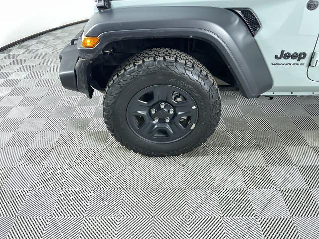 2023 Jeep Wrangler Vehicle Photo in GILBERT, AZ 85297-0402