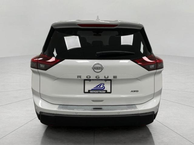 2025 Nissan Rogue Vehicle Photo in Appleton, WI 54913