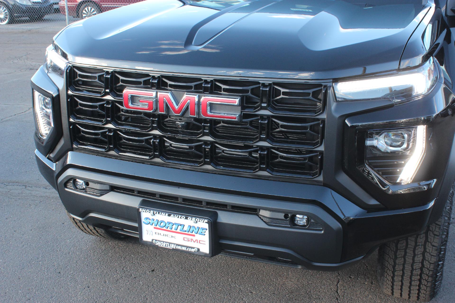 2025 GMC Canyon Vehicle Photo in AURORA, CO 80012-4011