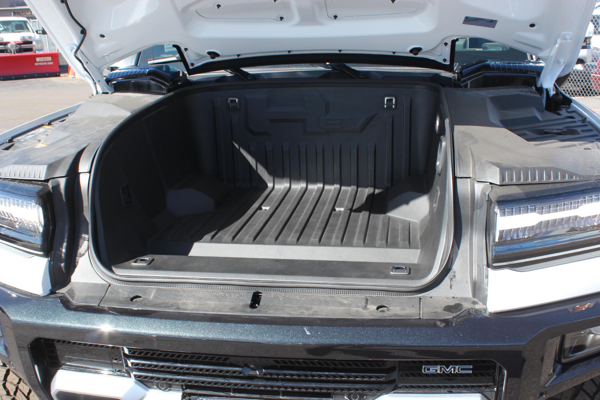 2025 GMC HUMMER EV SUV Vehicle Photo in AURORA, CO 80012-4011