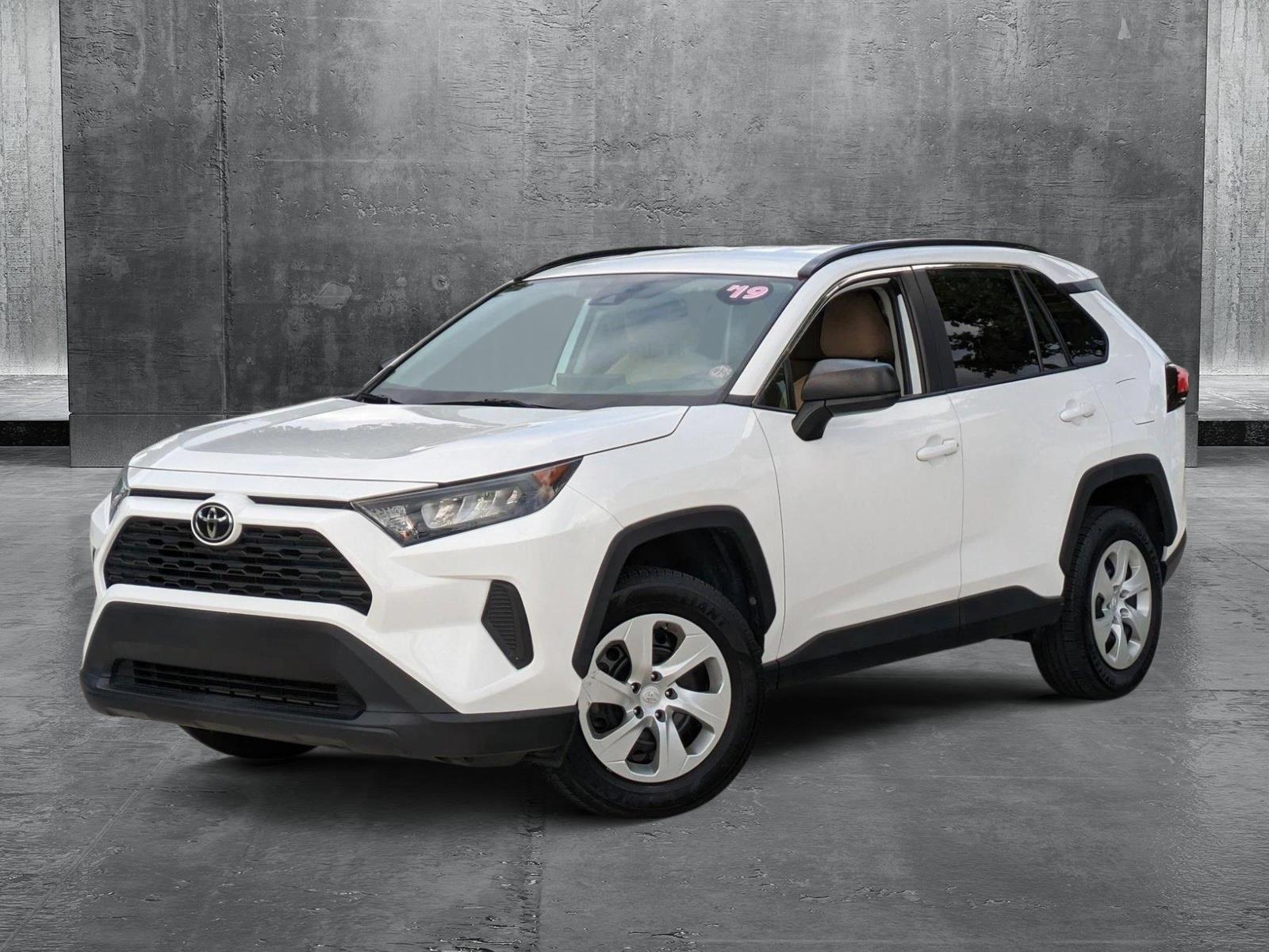 2019 Toyota RAV4 Vehicle Photo in Davie, FL 33331