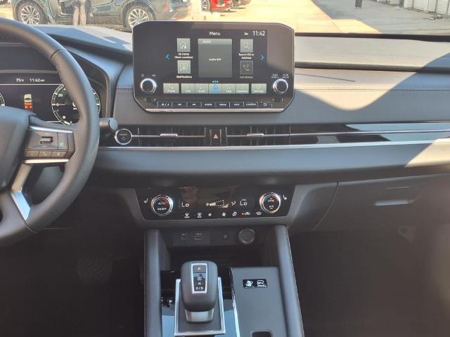 2025 Mitsubishi Outlander Plug-In Hybrid Vehicle Photo in Tampa, FL 33612