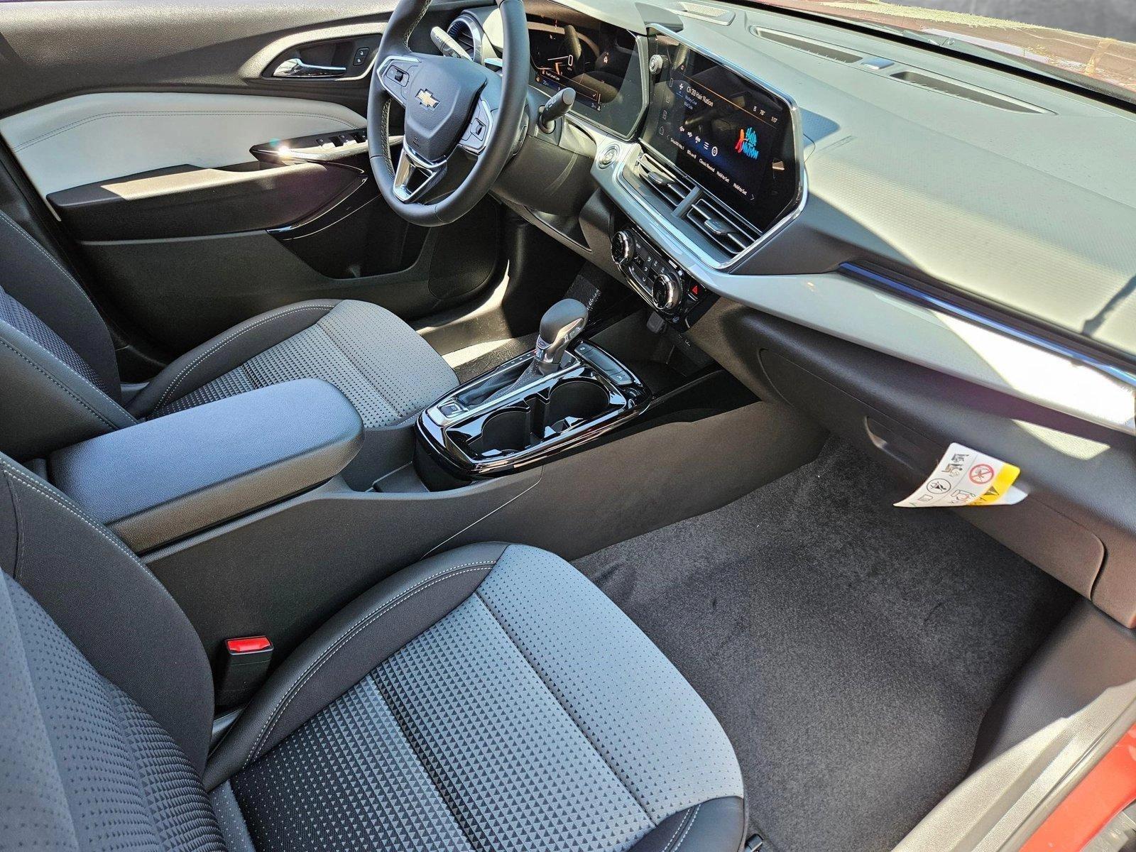 2025 Chevrolet Trax Vehicle Photo in PEORIA, AZ 85382-3715