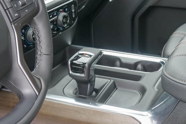 2025 Chevrolet Silverado 1500 Vehicle Photo in VENTURA, CA 93003-8585