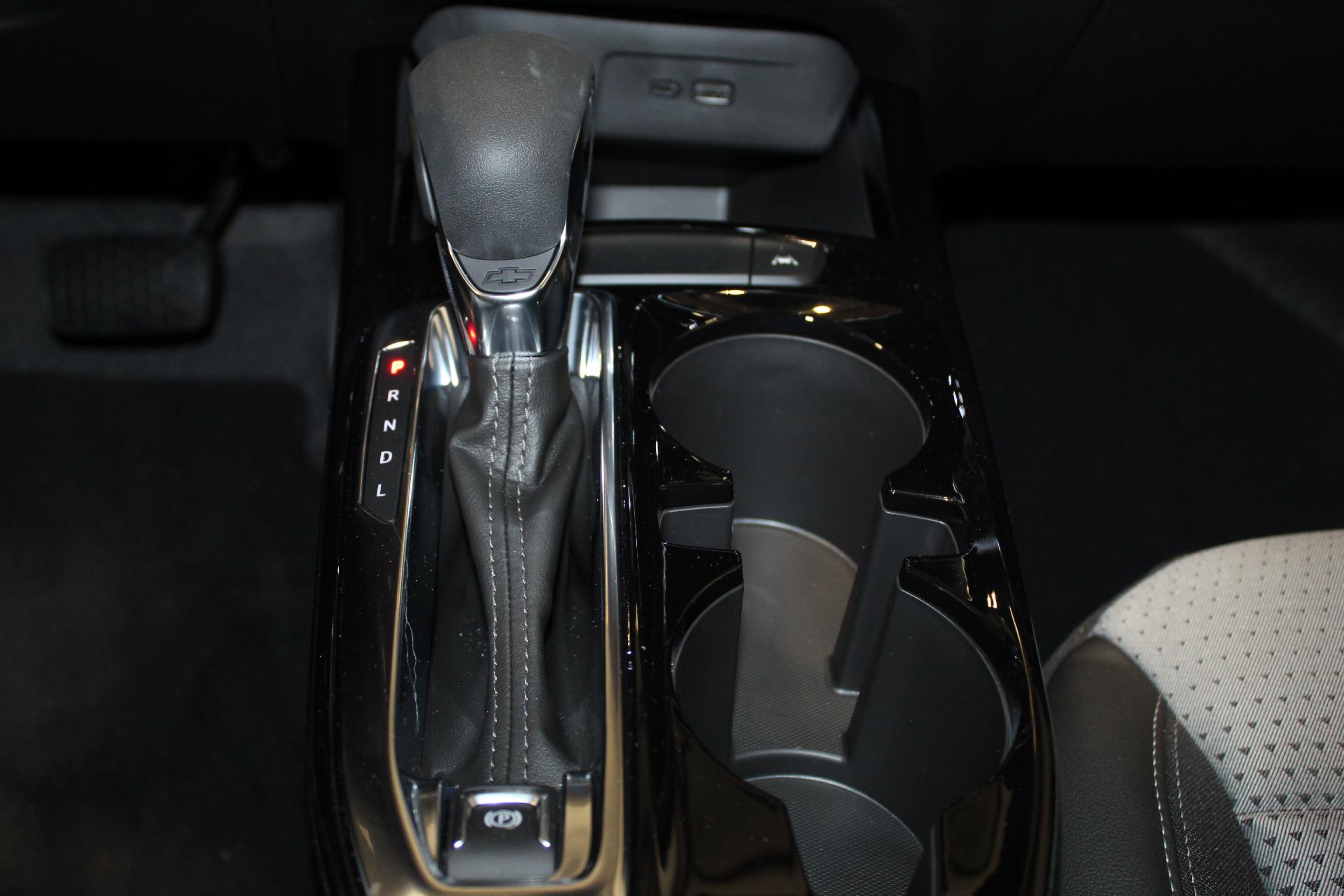 2025 Chevrolet Trax Vehicle Photo in NORTHAMPTON, MA 01060-1120