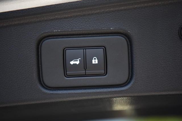 2025 Nissan Pathfinder Vehicle Photo in Ballwin, MO 63011