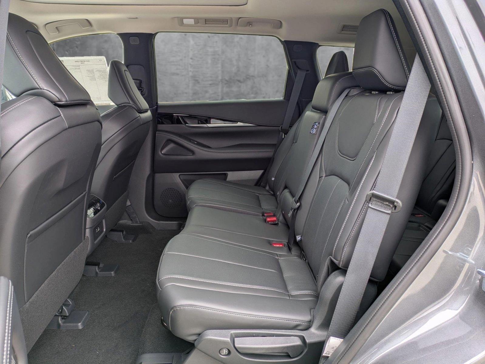 2025 INFINITI QX60 Vehicle Photo in Tustin, CA 92782