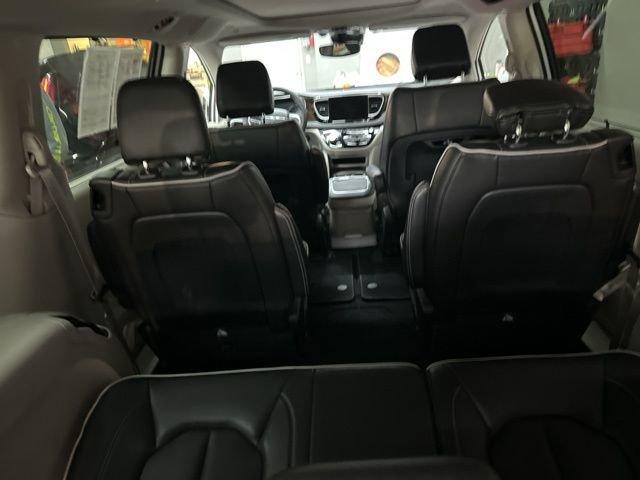 2022 Chrysler Pacifica Vehicle Photo in MEDINA, OH 44256-9631