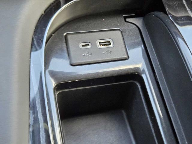 2023 Cadillac Escalade Vehicle Photo in DENTON, TX 76210-9321