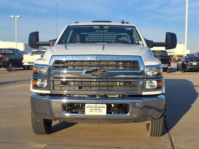 2024 Chevrolet Silverado Chassis Cab Vehicle Photo in Denton, TX 76205