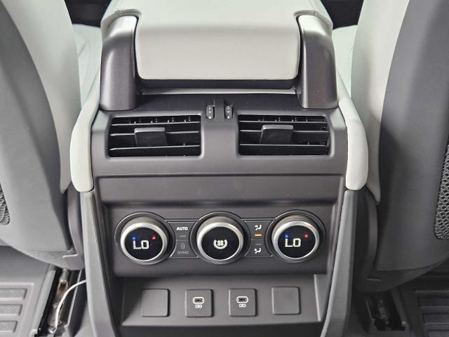 2025 Defender Vehicle Photo in AUSTIN, TX 78717