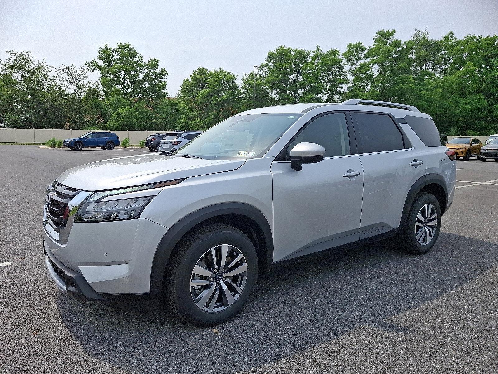 2025 Nissan Pathfinder Vehicle Photo in Mechanicsburg, PA 17050-2306