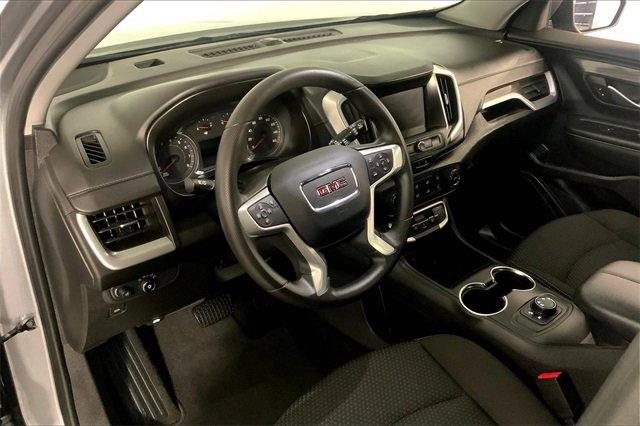 2024 GMC Terrain Vehicle Photo in KANSAS CITY, MO 64114-4545