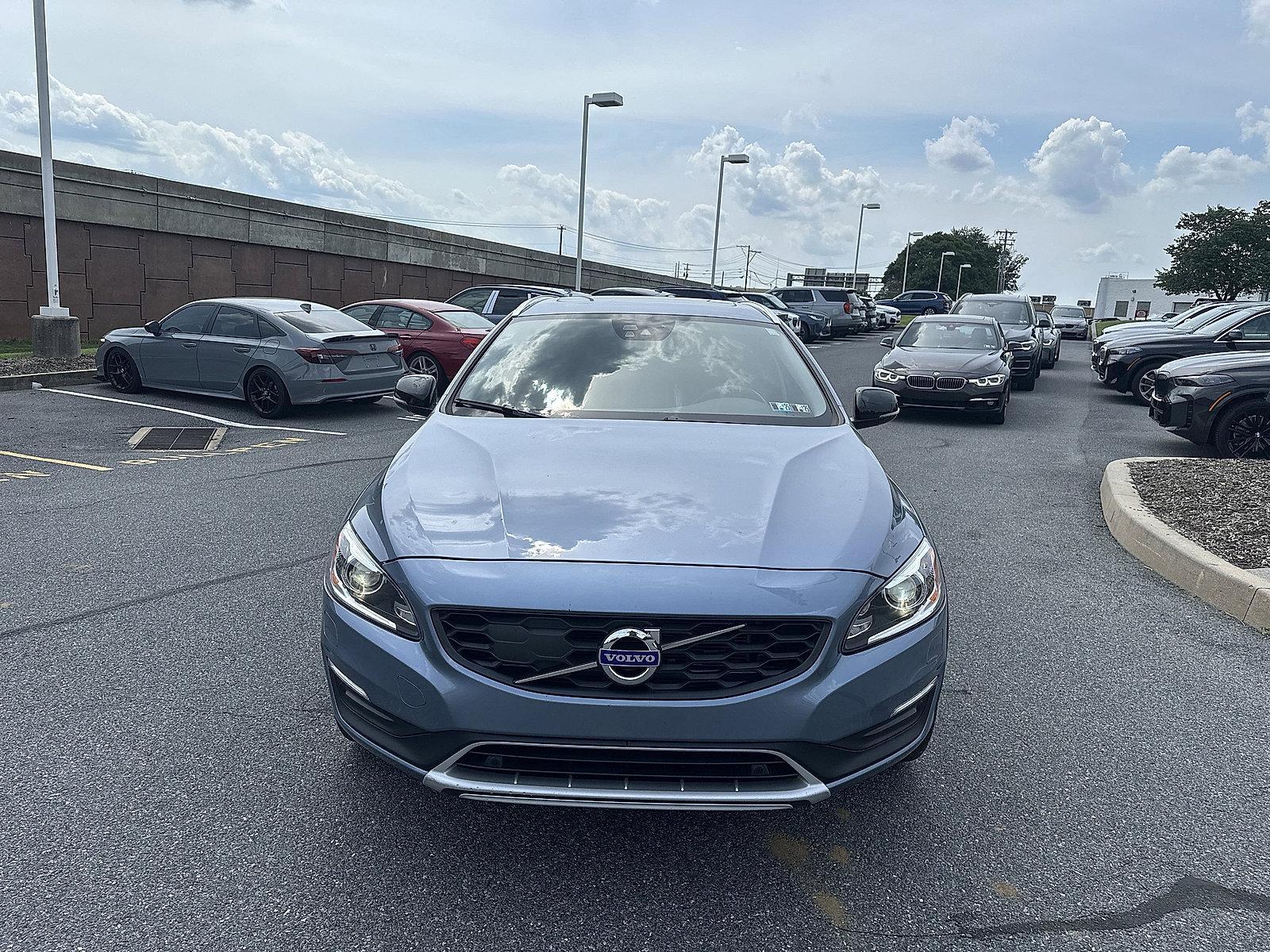 2017 Volvo V60 Cross Country Vehicle Photo in Lancaster, PA 17601