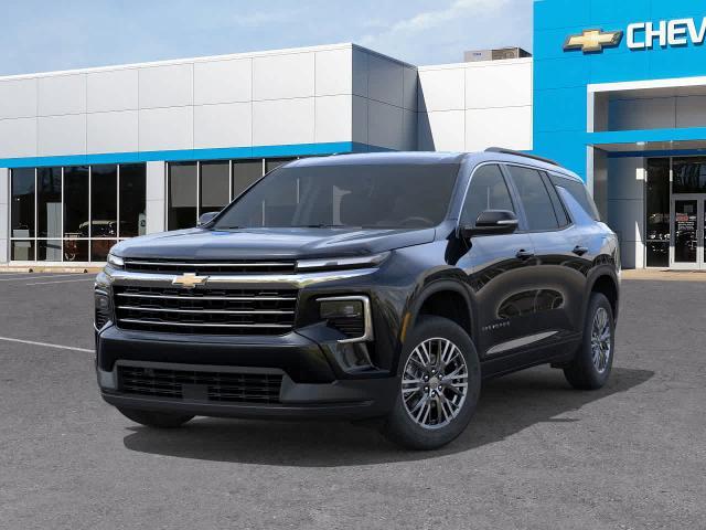 2025 Chevrolet Traverse Vehicle Photo in MOON TOWNSHIP, PA 15108-2571
