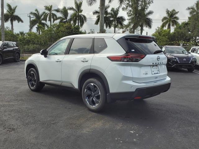 Used 2025 Nissan Rogue SV with VIN JN8BT3BA5SW000779 for sale in Doral, FL