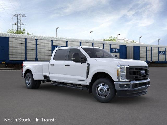 2024 Ford Super Duty F-350 DRW Vehicle Photo in Winslow, AZ 86047-2439