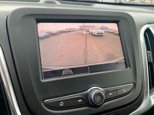 2022 Chevrolet Equinox Vehicle Photo in MOON TOWNSHIP, PA 15108-2571