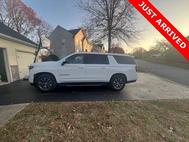 2021 Chevrolet Suburban Vehicle Photo in TREVOSE, PA 19053-4984