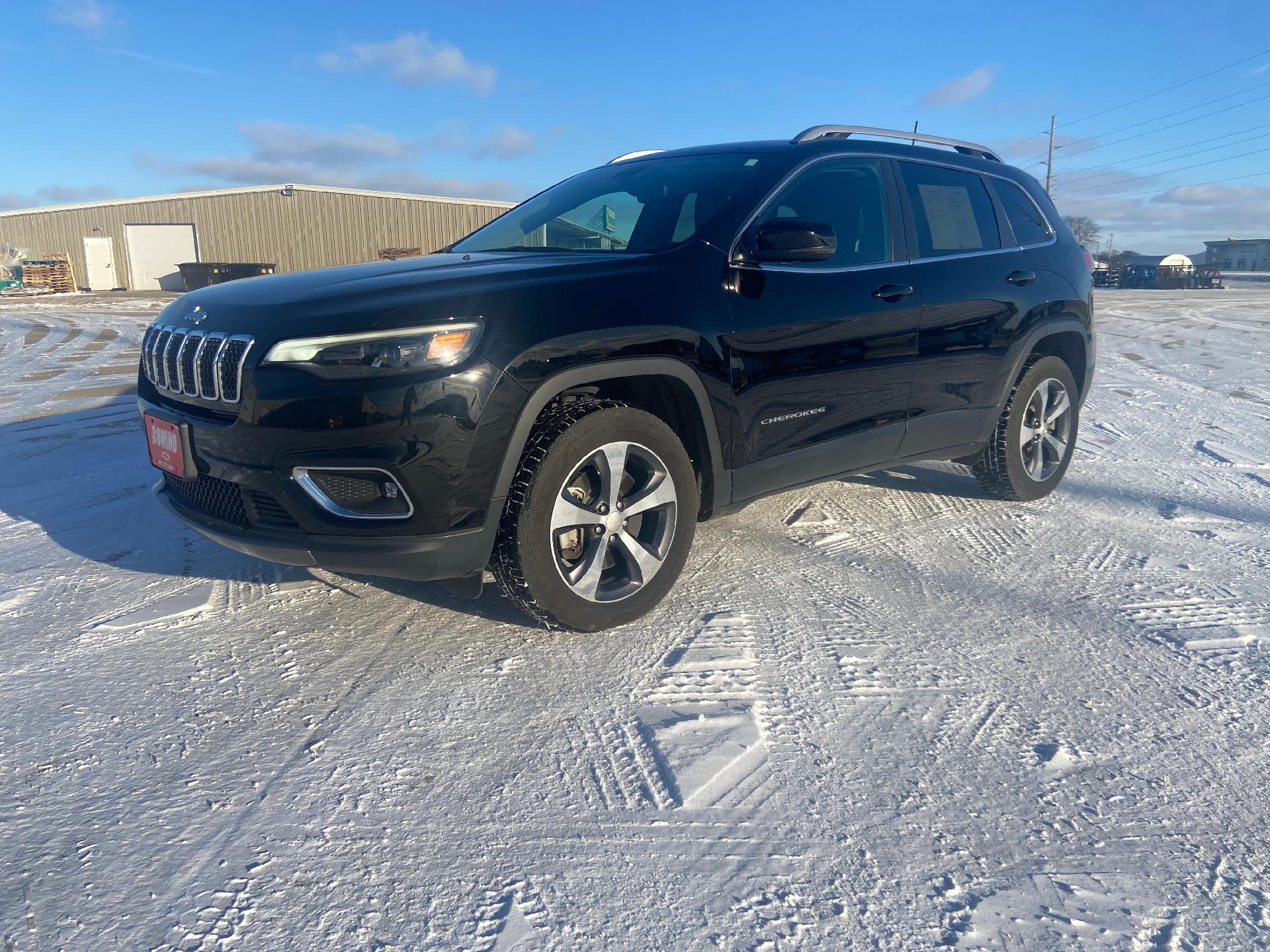 Used 2019 Jeep Cherokee Limited with VIN 1C4PJMDN5KD169399 for sale in Sac City, IA