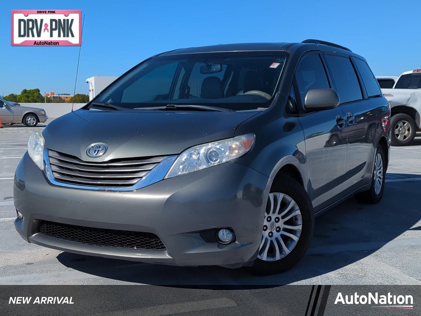 2013 Toyota Sienna Vehicle Photo in Ft. Myers, FL 33907