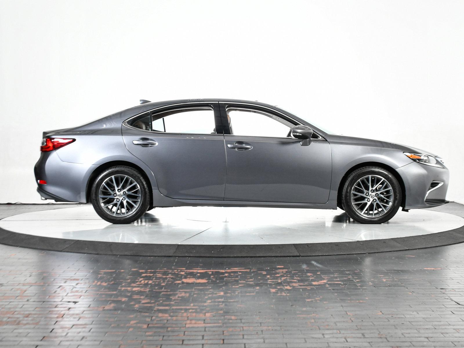 2016 Lexus ES 350 Vehicle Photo in DALLAS, TX 75235