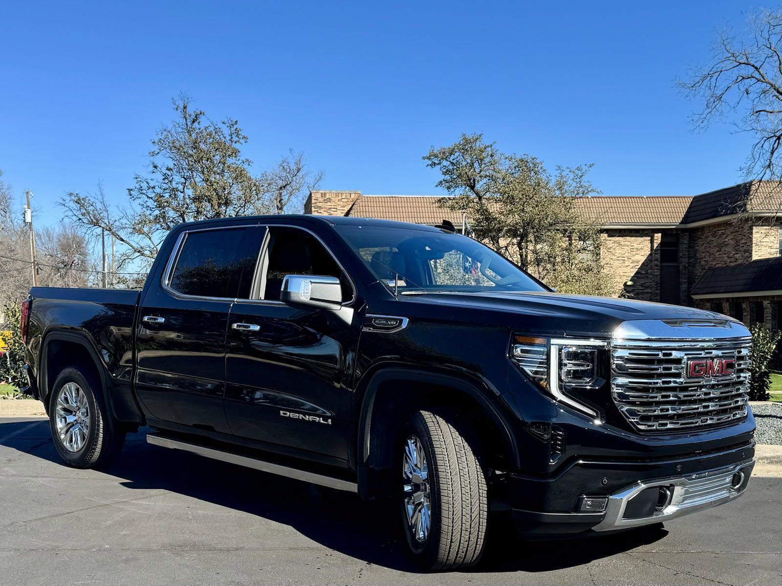 2024 GMC Sierra 1500 Vehicle Photo in DALLAS, TX 75209-3016