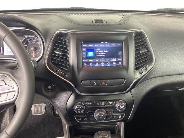 2020 Jeep Cherokee Vehicle Photo in MEDINA, OH 44256-9001