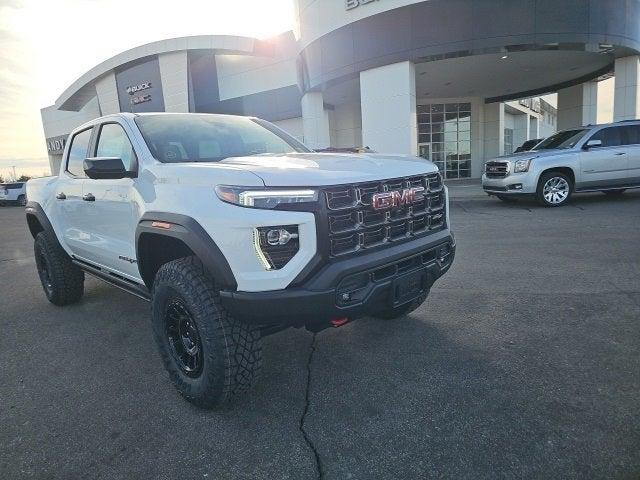 2025 GMC Canyon Vehicle Photo in Fishers, IN 46038
