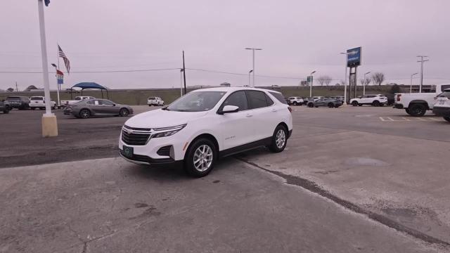 2024 Chevrolet Equinox Vehicle Photo in NEDERLAND, TX 77627-8017