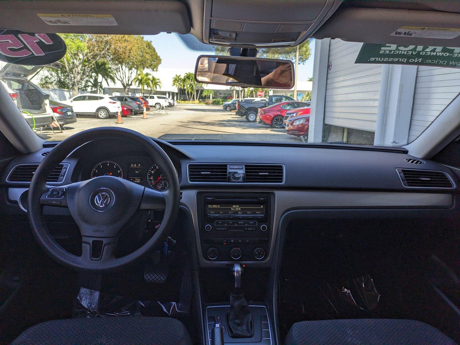 2015 Volkswagen Passat Vehicle Photo in GREENACRES, FL 33463-3207