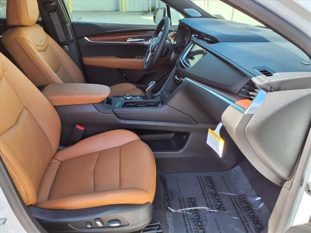 2025 Cadillac XT5 Vehicle Photo in TAMPA, FL 33612-3404