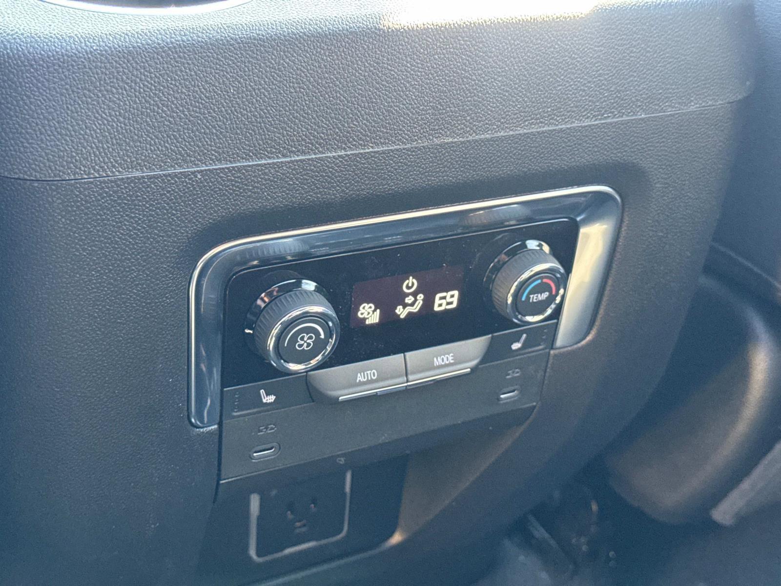 2025 Chevrolet Tahoe Vehicle Photo in LOS ANGELES, CA 90007-3794