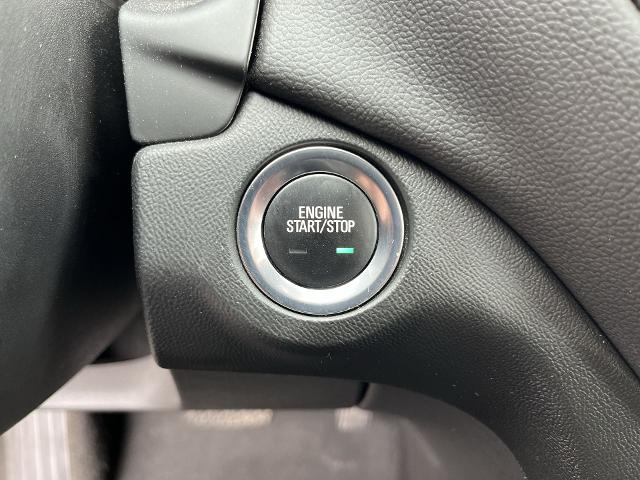 2022 Chevrolet Equinox Vehicle Photo in PITTSBURGH, PA 15226-1209