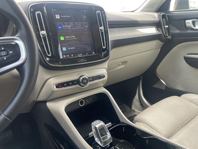2023 Volvo XC40 Vehicle Photo in Grapevine, TX 76051