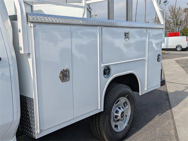 2025 GMC Sierra 2500 HD Vehicle Photo in PASADENA, CA 91107-3803