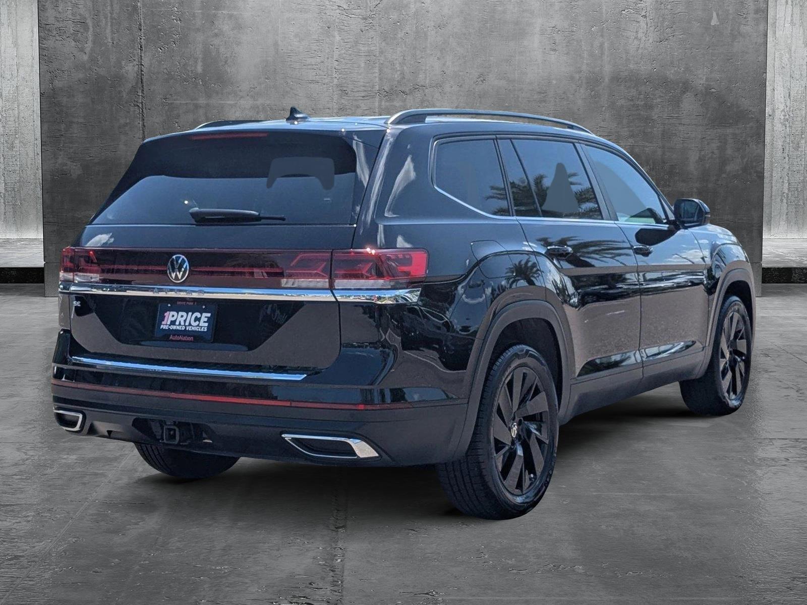 2024 Volkswagen Atlas Vehicle Photo in Wesley Chapel, FL 33544