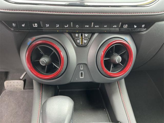 2022 Chevrolet Blazer Vehicle Photo in TULLY, NY 13159-3159