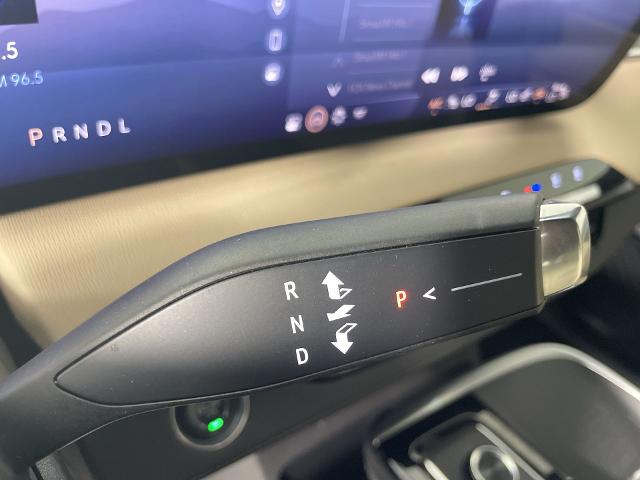 2025 Buick Enclave Vehicle Photo in GILBERT, AZ 85297-0402