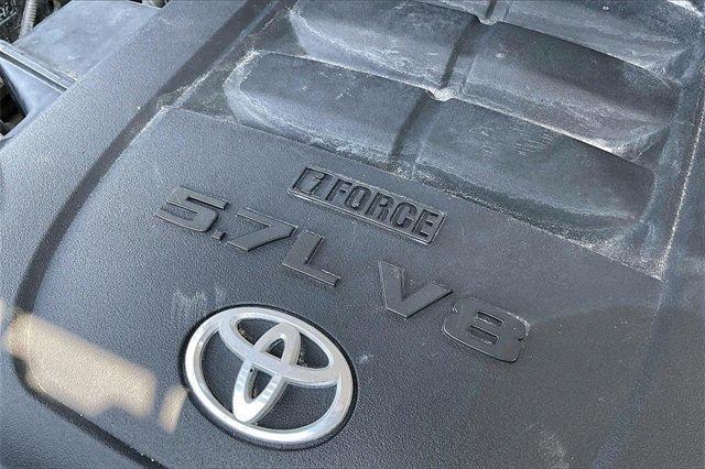 2011 Toyota Sequoia Vehicle Photo in INDEPENDENCE, MO 64055-1314