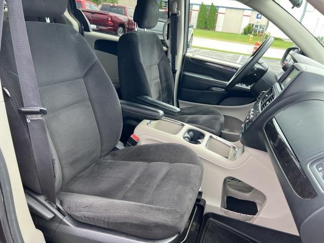 2015 Dodge Grand Caravan Vehicle Photo in GREEN BAY, WI 54304-5303