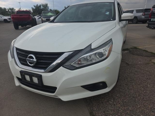 2018 Nissan Altima Vehicle Photo in ENGLEWOOD, CO 80113-6708