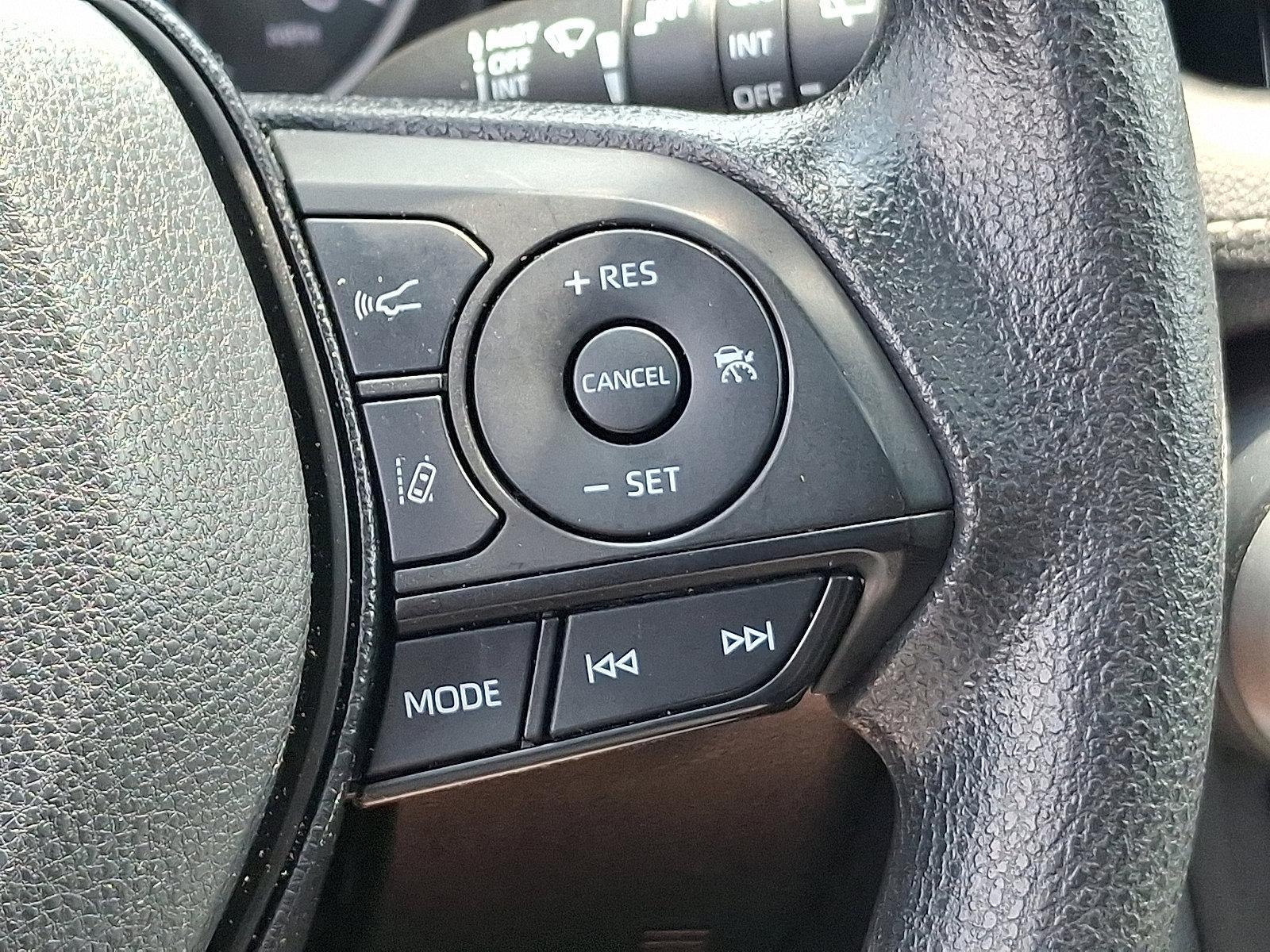 2019 Toyota RAV4 Vehicle Photo in Trevose, PA 19053