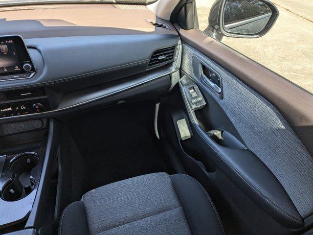 2023 Nissan Rogue Vehicle Photo in BRUNSWICK, GA 31525-1881