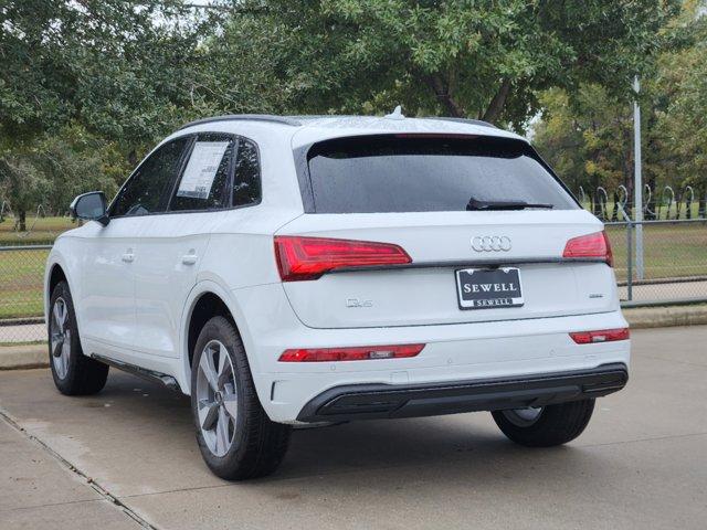 2025 Audi Q5 Vehicle Photo in HOUSTON, TX 77090