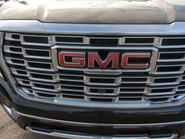 2025 GMC Yukon Vehicle Photo in ALBERTVILLE, AL 35950-0246