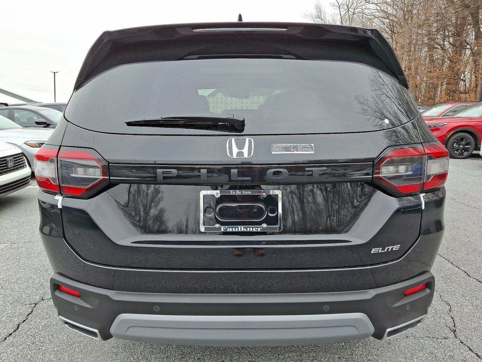 2025 Honda Pilot Vehicle Photo in Harrisburg, PA 17111