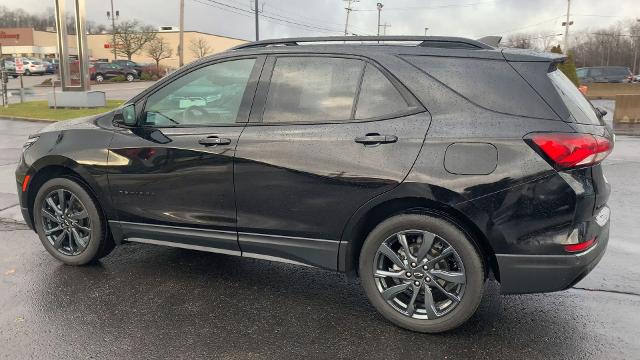 2022 Chevrolet Equinox Vehicle Photo in MOON TOWNSHIP, PA 15108-2571