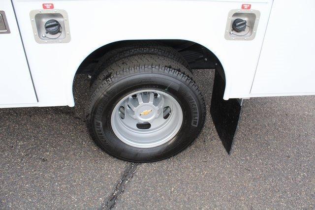 2024 Chevrolet Silverado 3500 HD Chassis Cab Vehicle Photo in SAINT CLAIRSVILLE, OH 43950-8512