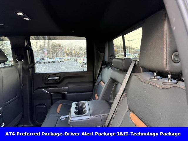 2023 GMC Sierra 3500 HD Vehicle Photo in CHICOPEE, MA 01020-5001